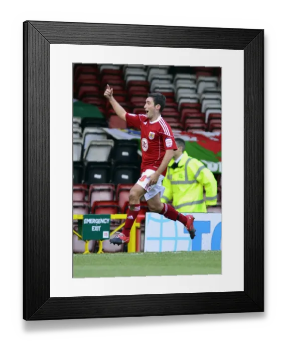 Framed Print : Bristol City v Cardiff City Framed Print : Bristol City v Cardiff City