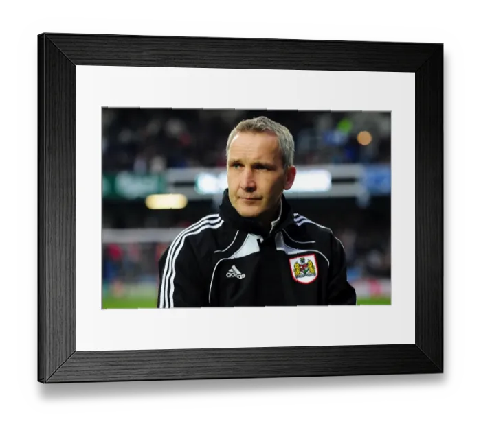 Framed Print : Keith Milen Leads Bristol City at Loftus Road: QPR vs. Bristol City, Championship Football Match, 03 / 01 / 2011