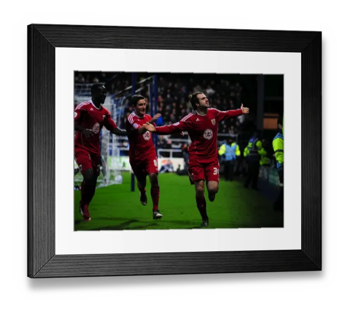 Framed Print : Brett Pitman's Thrilling Goal Celebration: QPR vs. Bristol City (Championship, 03 / 01 / 2011) Framed Print : Brett Pitman's Thrilling Goal Celebration: QPR vs. Bristol City (Championship, 03 / 01 / 2011)