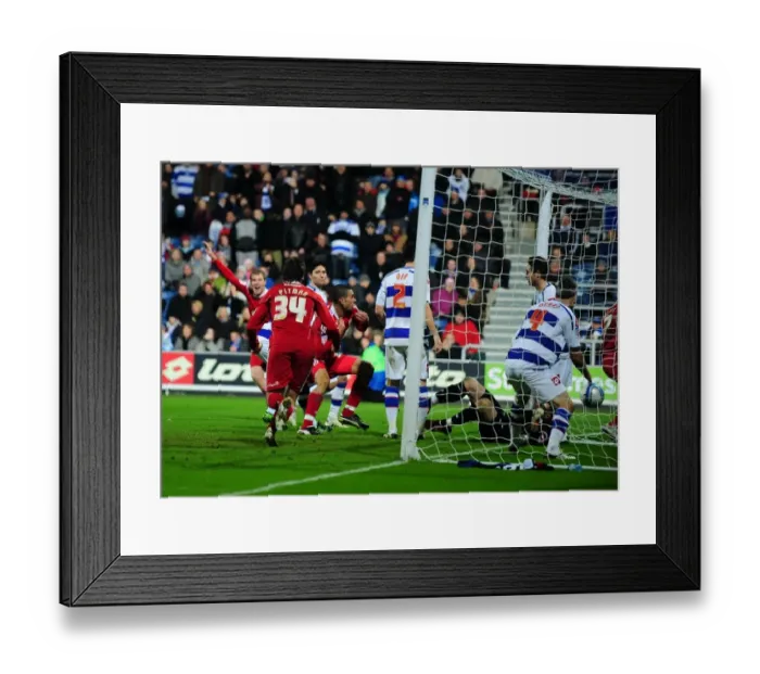 Framed Print : Steven Caulker's Dramatic Last-Minute Equalizer: QPR vs. Bristol City, Championship (03 / 01 / 2011) Framed Print : Steven Caulker's Dramatic Last-Minute Equalizer: QPR vs. Bristol City, Championship (03 / 01 / 2011)