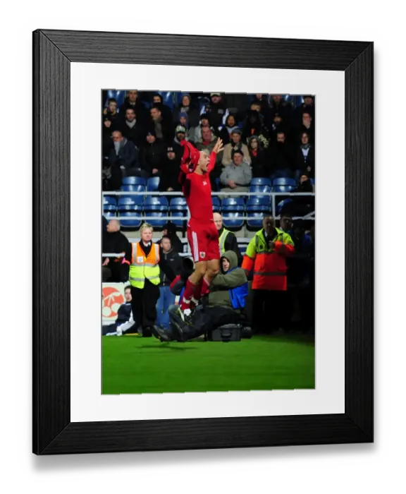 Framed Print : Steven Caulker's Last-Minute Stunner: QPR vs. Bristol City, Championship Match, 03 / 01 / 2011