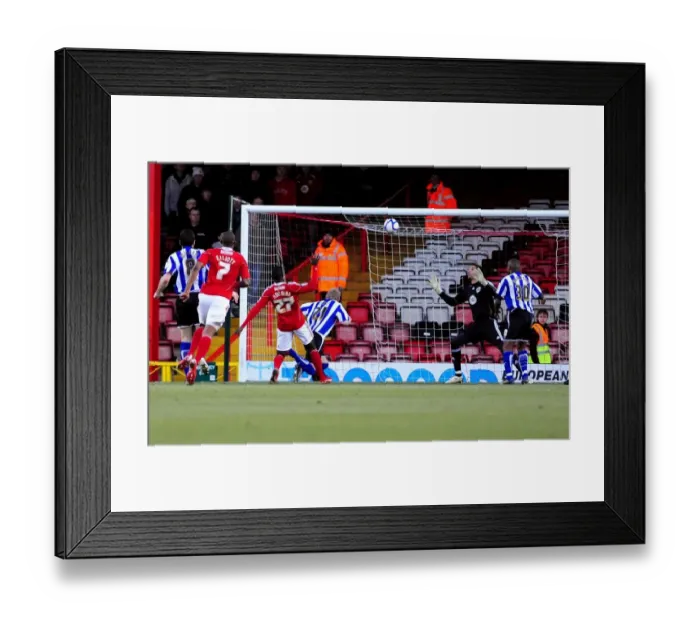 Framed Print : Gary Teale Scores Opening Goal: FA Cup Match - Bristol City vs Sheffield Wednesday (08 / 01 / 2011)