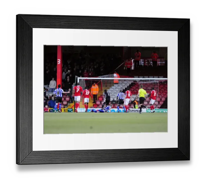 Framed Print : Gary Teale Scores Opening Goal: Bristol City vs. Sheffield Wednesday, FA Cup, Ashton Gate Stadium (08 / 01 / 2011)