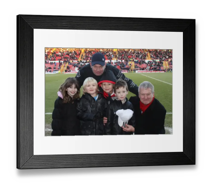 Framed Print : Bristol City vs Sheffield Wednesday: A Football Showdown - Season 10-11 Framed Print : Bristol City vs Sheffield Wednesday: A Football Showdown - Season 10-11