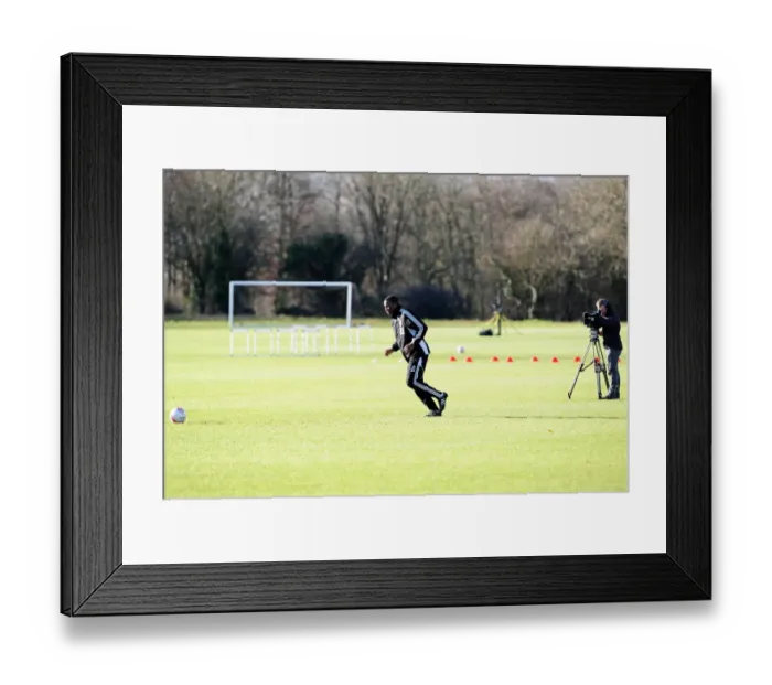 Framed Print : Bristol City First Team: Gear Up for Training, January 2011 - Season 10-11