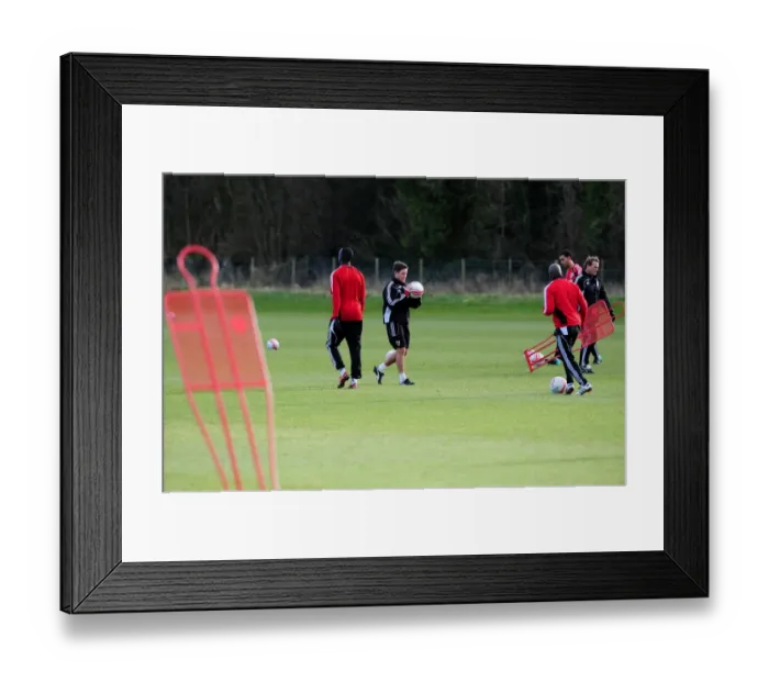 Framed Print : Bristol City First Team: Kicking Off Season 10-11 Training (January 2011) Framed Print : Bristol City First Team: Kicking Off Season 10-11 Training (January 2011)