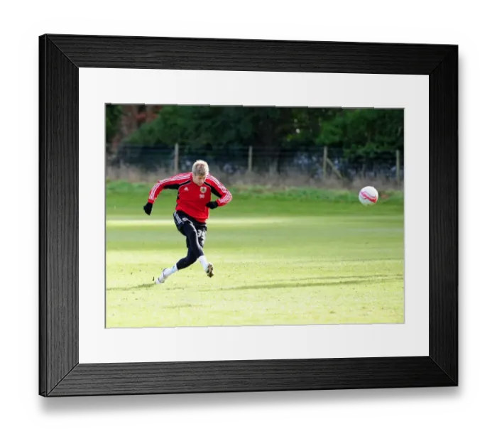 Framed Print : Bristol City First Team: Kick-Starting the 2010-11 Season - January 1, 2011 Training Session