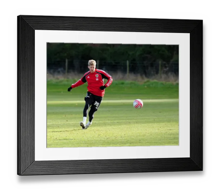Framed Print : Bristol City First Team: Gearing Up for Season 10-11 Training (January 2011)
