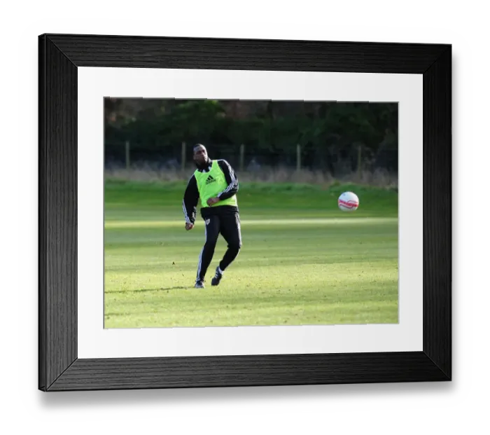 Framed Print : Bristol City First Team: Gearing Up for the Pitch - January 2011 Training Framed Print : Bristol City First Team: Gearing Up for the Pitch - January 2011 Training