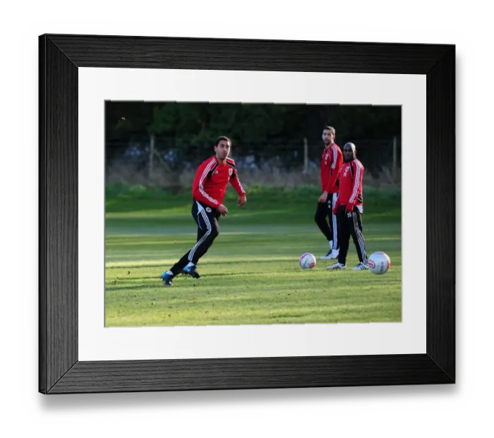 Framed Print : Bristol City First Team: Kicking Off the New Year - Training Session, January 1, 2011 Framed Print : Bristol City First Team: Kicking Off the New Year - Training Session, January 1, 2011