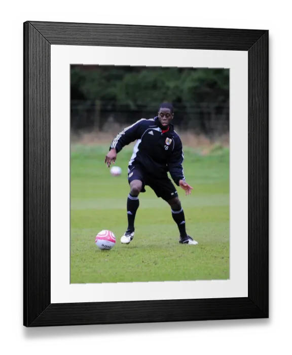 Framed Print : Bristol City First Team Training: January 13, 2011 - Season 10-11 Framed Print : Bristol City First Team Training: January 13, 2011 - Season 10-11