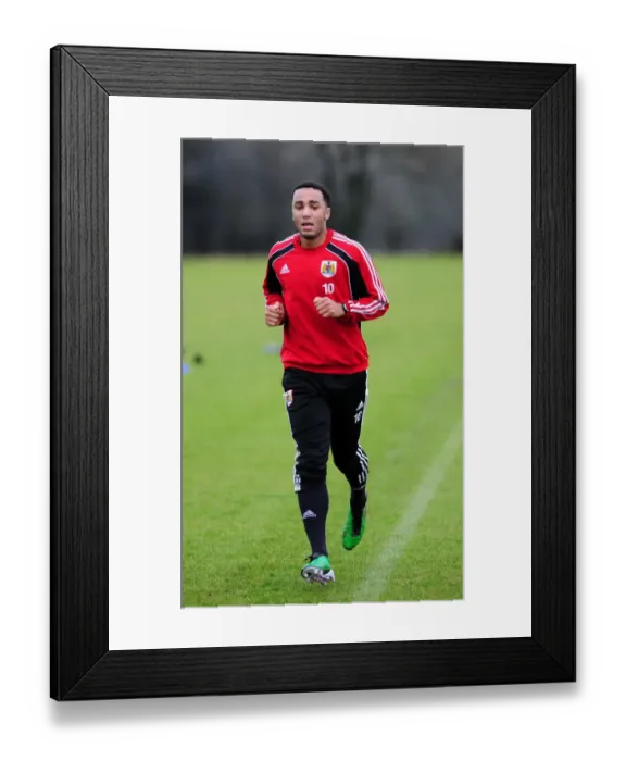 Framed Print : Bristol City First Team Training - January 13, 2011 (Season 10-11) Framed Print : Bristol City First Team Training - January 13, 2011 (Season 10-11)