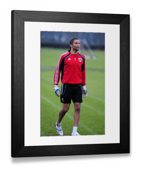 Framed Print : Bristol City First Team Training: January 13, 2011 - Season 10-11 Framed Print : Bristol City First Team Training: January 13, 2011 - Season 10-11