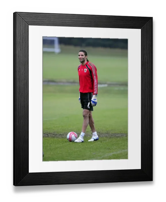 Framed Print : Bristol City First Team Training - January 13, 2011 (Season 10-11) Framed Print : Bristol City First Team Training - January 13, 2011 (Season 10-11)