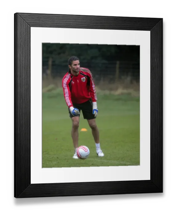 Framed Print : Bristol City First Team Training - January 13, 2011 (Season 10-11) Framed Print : Bristol City First Team Training - January 13, 2011 (Season 10-11)