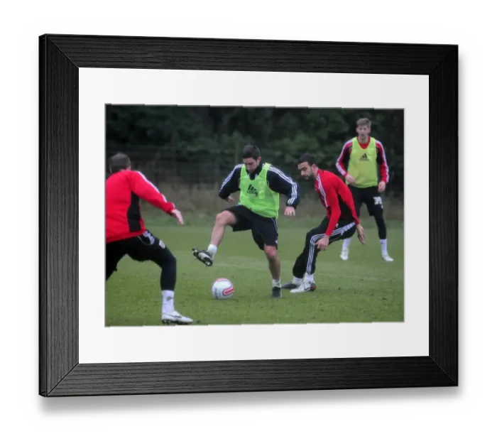 Framed Print : Bristol City First Team: January Training 2011 - Gearing Up for Season 10-11 Framed Print : Bristol City First Team: January Training 2011 - Gearing Up for Season 10-11