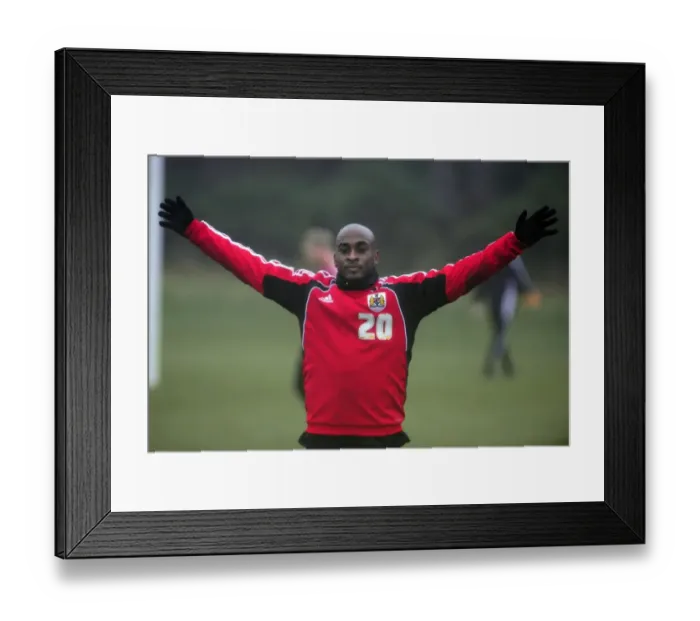 Framed Print : Bristol City First Team Training: January 13, 2011 - Season 10-11 Framed Print : Bristol City First Team Training: January 13, 2011 - Season 10-11