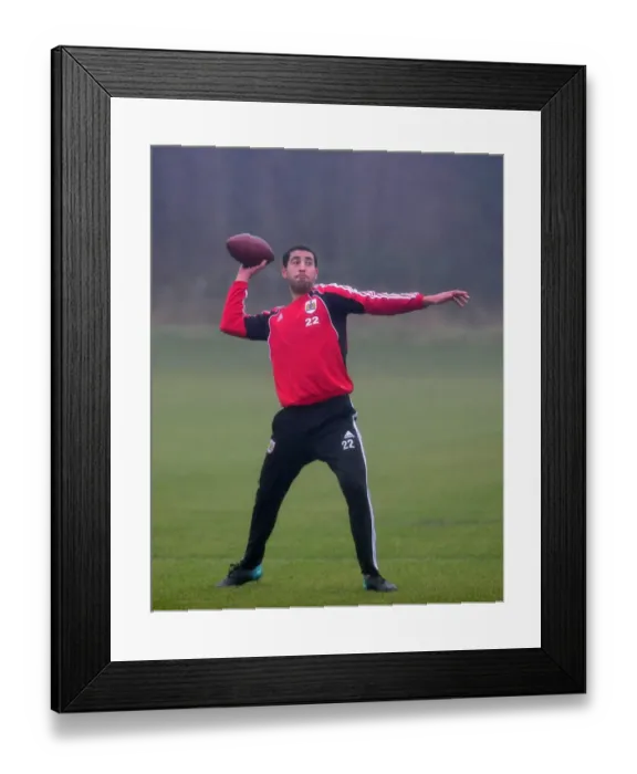 Framed Print : Bristol City First Team Training - January 13, 2011 (Season 10-11) Framed Print : Bristol City First Team Training - January 13, 2011 (Season 10-11)