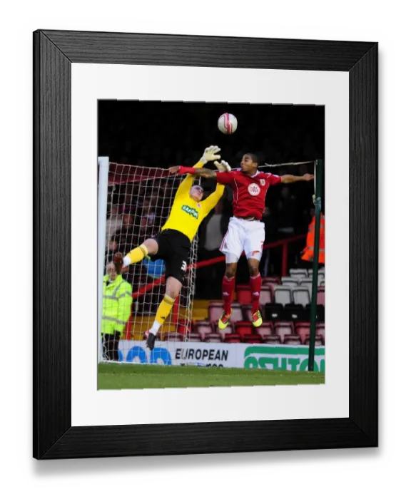 Framed Print : Bristol City vs Middlesbrough: Marvin Elliott vs Jason Steele - Championship Battle at Ashton Gate Stadium (15 / 01 / 2011)