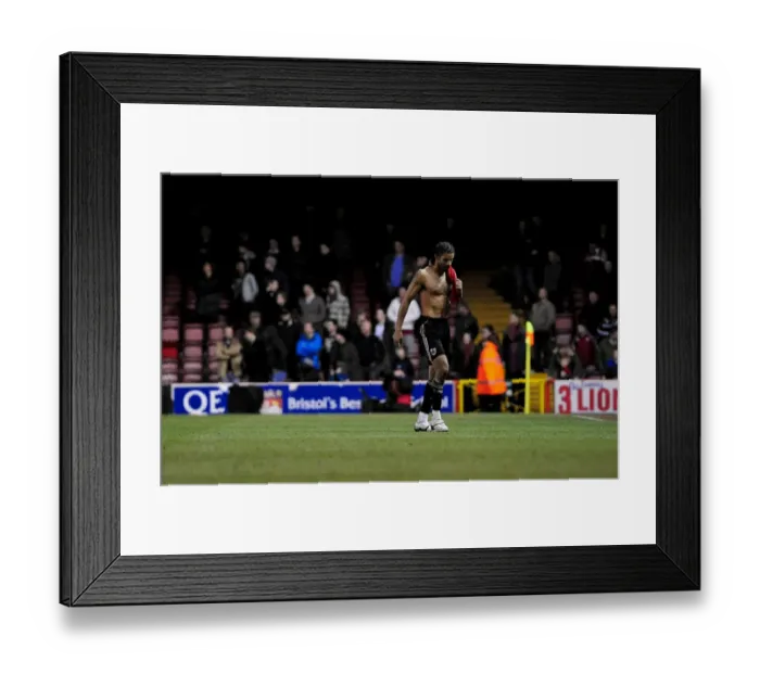 Framed Print : Bristol City's David James Dismissed: A Red-Card Moment in the Championship Clash vs. Middlesbrough (15 / 01 / 2011)