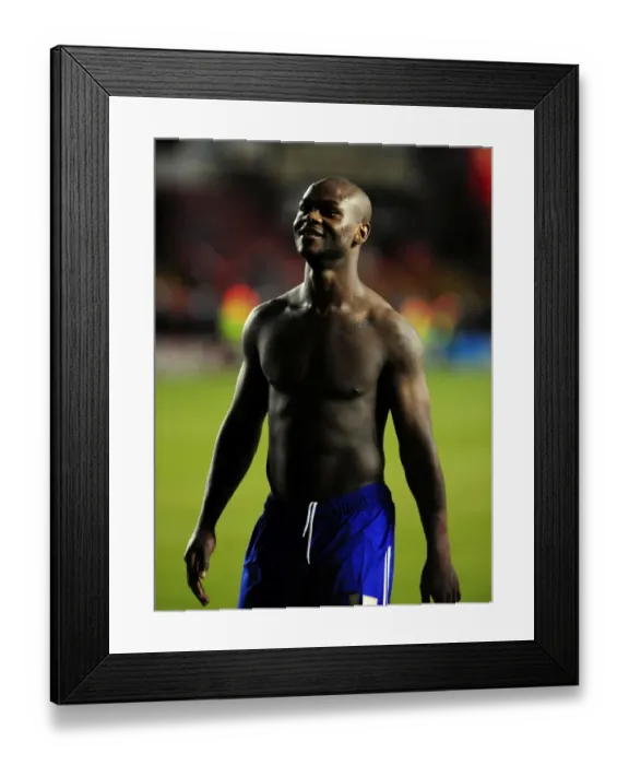 Framed Print : Leroy Lita Threatens for Middlesbrough at Ashton Gate: Bristol City vs Middlesbrough Championship Clash, 15 / 01 / 2011 Framed Print : Leroy Lita Threatens for Middlesbrough at Ashton Gate: Bristol City vs Middlesbrough Championship Clash, 15 / 01 / 2011