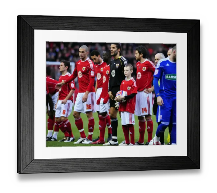 Framed Print : Bristol City vs Middlesbrough: Football Rivalry - Season 10-11 Framed Print : Bristol City vs Middlesbrough: Football Rivalry - Season 10-11