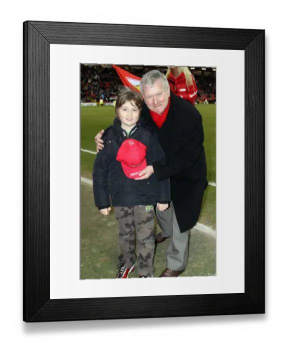 Framed Print : 2010-11 Football Showdown: Bristol City vs Middlesbrough