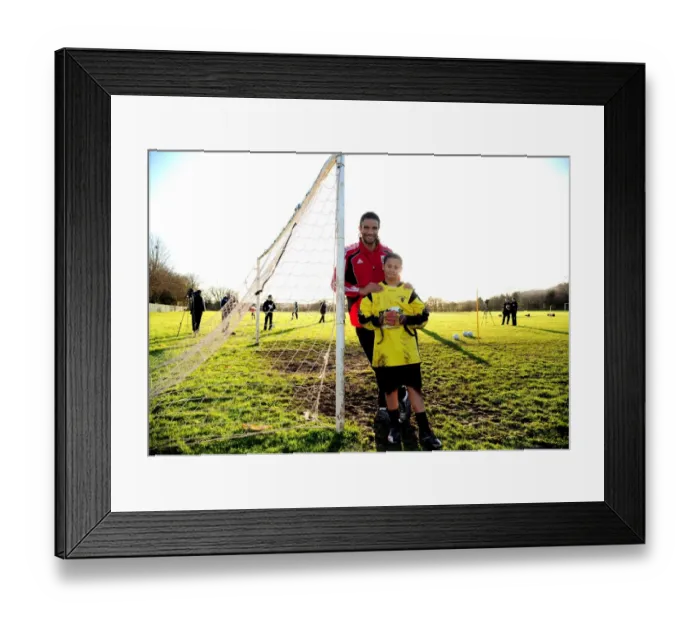 Framed Print : David James Visits Ashton Park School with Bristol City FC: A Memorable Day for Young Fans - Season 10-11