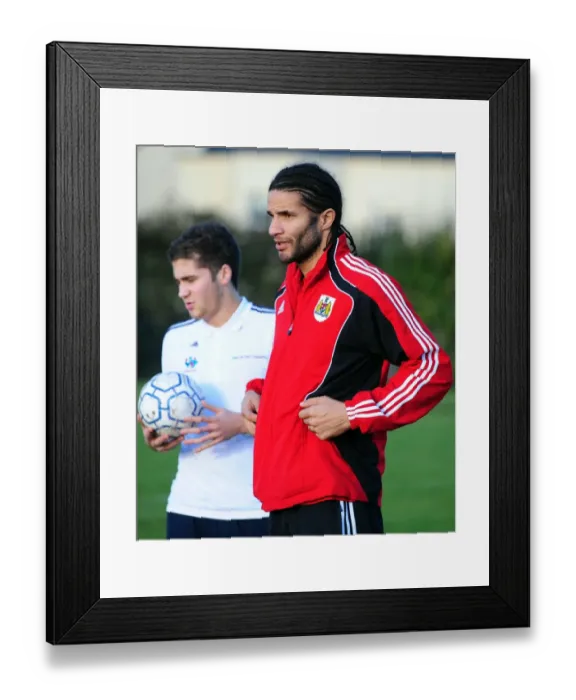Framed Print : David James and Bristol City FC First Team Inspire Students at Ashton Park School - Season 10-11 Framed Print : David James and Bristol City FC First Team Inspire Students at Ashton Park School - Season 10-11