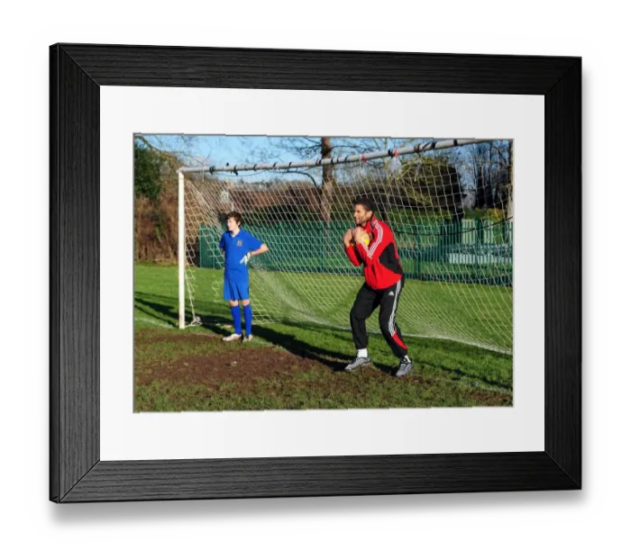 Framed Print : Bristol City FC: David James Visits Ashton Park School - Season 10-11 Framed Print : Bristol City FC: David James Visits Ashton Park School - Season 10-11