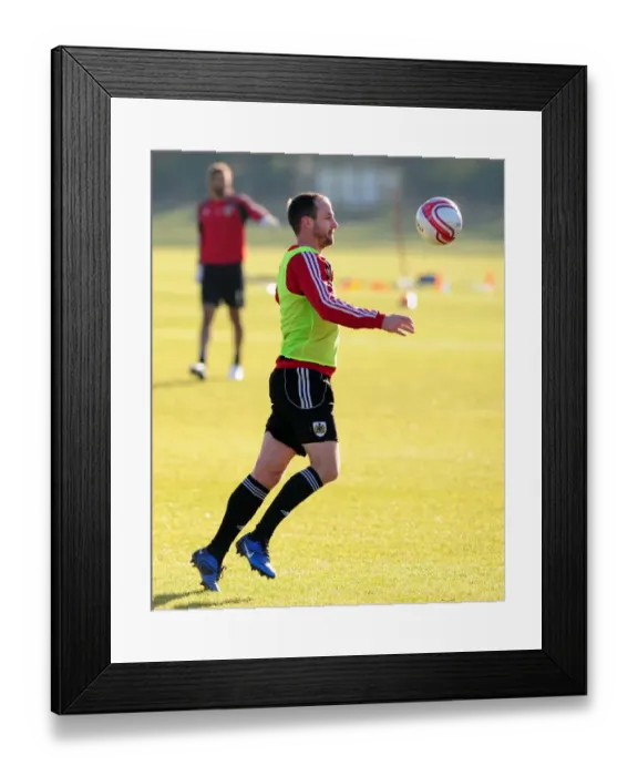 Framed Print : Bristol City First Team: Training Session - January 2011 (Season 10-11)
