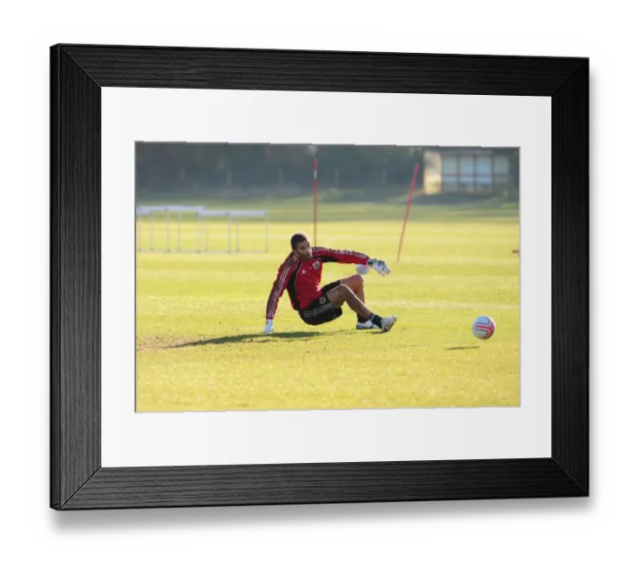 Framed Print : Bristol City First Team Training: January 2011 - Season 10-11 Framed Print : Bristol City First Team Training: January 2011 - Season 10-11