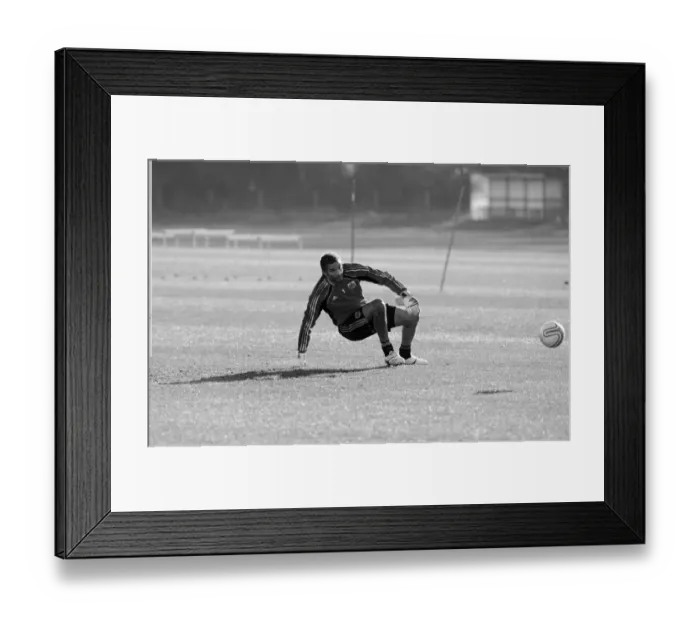 Framed Print : Bristol City First Team: Gearing Up for Season 10-11 - Training Session, January 20, 2011 Framed Print : Bristol City First Team: Gearing Up for Season 10-11 - Training Session, January 20, 2011