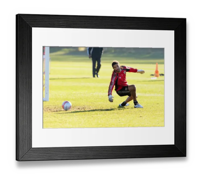 Framed Print : Bristol City First Team Training: January 2011 - Season 10-11 Framed Print : Bristol City First Team Training: January 2011 - Season 10-11