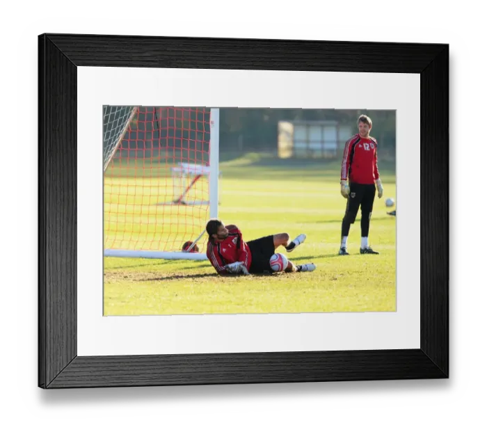Framed Print : Bristol City First Team Training: January 2011 - Season 10-11 Framed Print : Bristol City First Team Training: January 2011 - Season 10-11