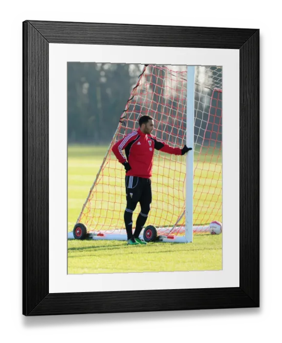 Framed Print : Bristol City First Team: Training Session - January 2011 (Season 10-11)