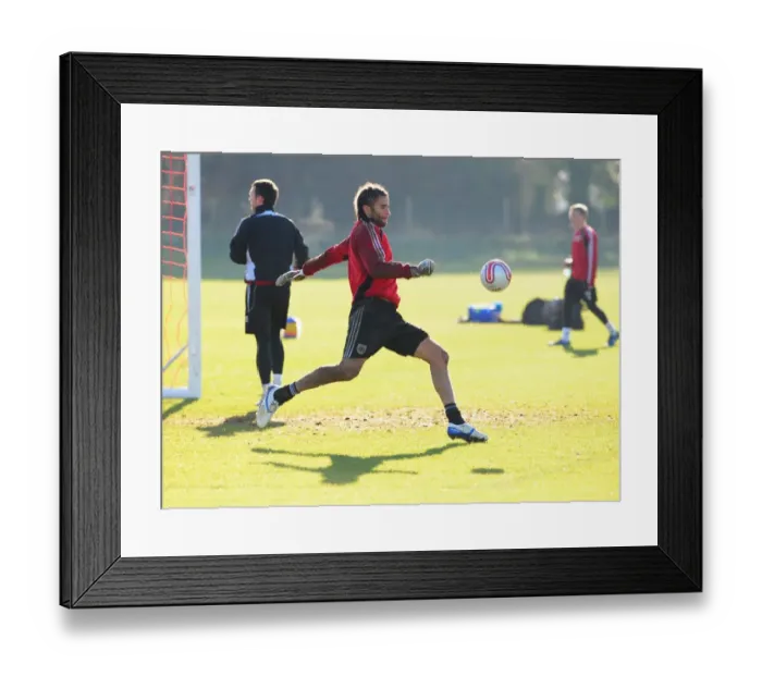 Framed Print : Bristol City First Team Training: January 2011 - Season 10-11 Framed Print : Bristol City First Team Training: January 2011 - Season 10-11
