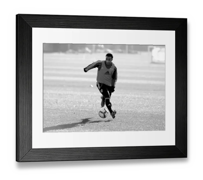 Framed Print : Bristol City First Team Training: January 2011 - Season 10-11 Framed Print : Bristol City First Team Training: January 2011 - Season 10-11