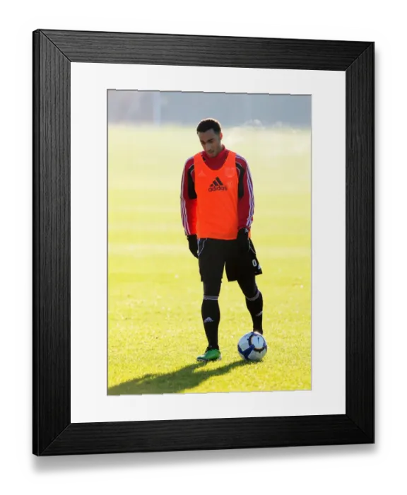 Framed Print : Bristol City First Team: Training - January 2011 (Season 10-11) Framed Print : Bristol City First Team: Training - January 2011 (Season 10-11)
