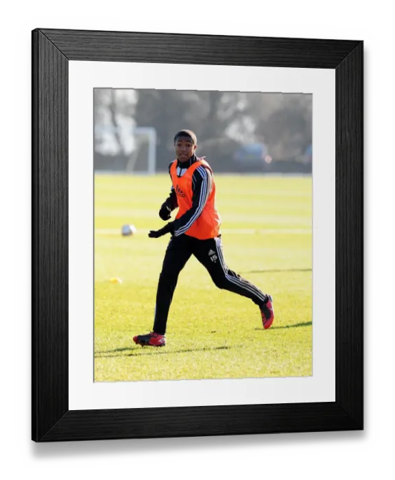 Framed Print : Bristol City First Team: Gearing Up for Season 10-11 - January 20, 2011 Training Session Framed Print : Bristol City First Team: Gearing Up for Season 10-11 - January 20, 2011 Training Session