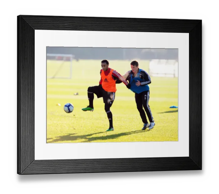 Framed Print : Bristol City First Team Training: January 2011 - Season 10-11 Framed Print : Bristol City First Team Training: January 2011 - Season 10-11