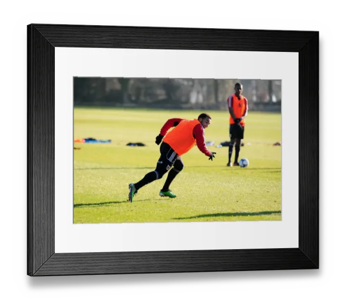 Framed Print : Bristol City First Team: Gearing Up for Season 10-11 - January Training Framed Print : Bristol City First Team: Gearing Up for Season 10-11 - January Training