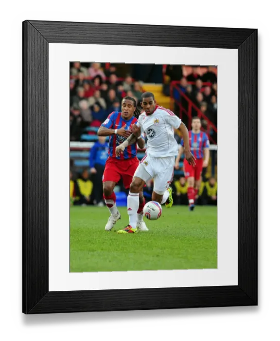 Framed Print : Battling for Championship Supremacy: Marvin Elliott vs. Neil Danns (January 2011)