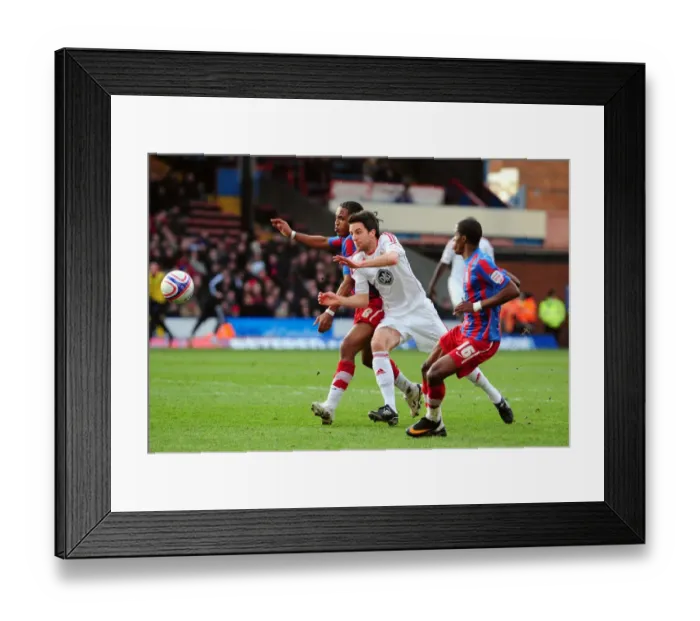 Framed Print : Battling for Supremacy: Skuse vs. Zaha - Crystal Palace vs. Bristol City, Championship 2011