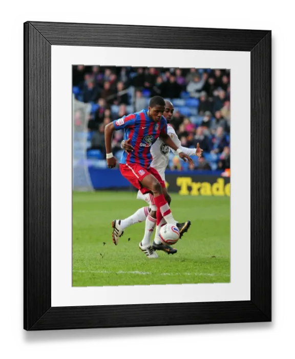 Framed Print : Wilfried Zaha vs. Jamal Campbell-Ryce: Battle for the Ball in Championship Clash between Crystal Palace and Bristol City (22 / 01 / 2011) Framed Print : Wilfried Zaha vs. Jamal Campbell-Ryce: Battle for the Ball in Championship Clash between Crystal Palace and Bristol City (22 / 01 / 2011)