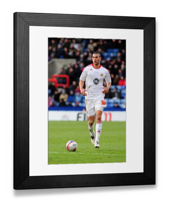 Framed Print : Steven Caulker of Bristol City Faces Off in Championship Clash against Crystal Palace, Selhurst Park, 2022