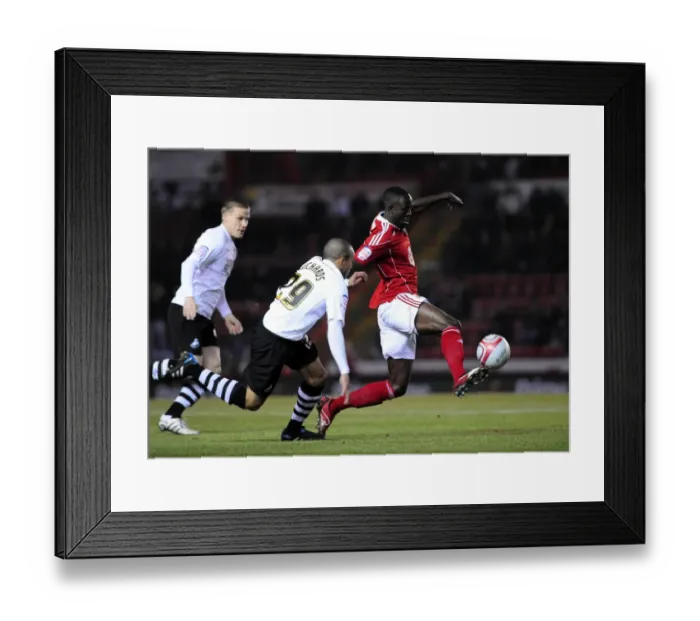 Framed Print : Adomah Breezes Past Richards: Championship Showdown between Bristol City and Swansea City (01 / 02 / 2011) Framed Print : Adomah Breezes Past Richards: Championship Showdown between Bristol City and Swansea City (01 / 02 / 2011)