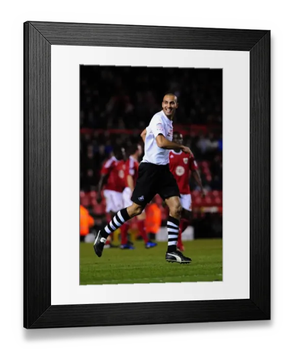 Framed Print : Pratley's Stunner: Thrilling Swansea Victory at Ashton Gate (Bristol City vs Swansea City, 2011 Championship Match) Framed Print : Pratley's Stunner: Thrilling Swansea Victory at Ashton Gate (Bristol City vs Swansea City, 2011 Championship Match)