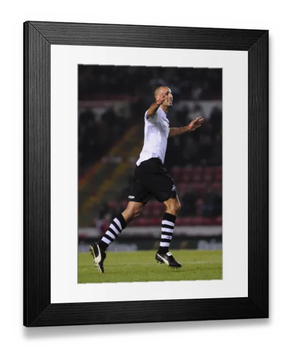 Framed Print : Pratley's Stunner: Swansea Claims Victory over Bristol City in Championship Match, 01-02-2011