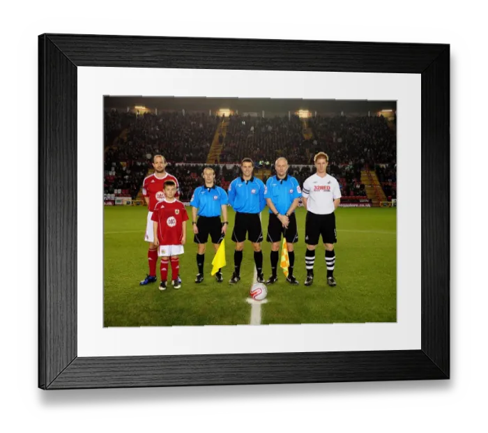 Framed Print : Bristol City v Swansea City